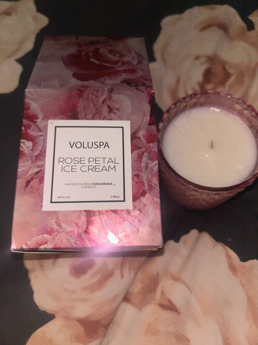 🖤 VOLUSPA rose petal ice cream candle 6.5 oz NEW